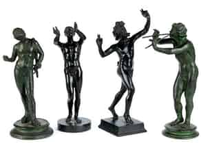 Detail images:  Gruppe von vier Bronzefiguren nach der Antike