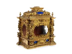 Detail images:  Prächtiger opulent gestalteter vergoldeter Reliquienschrein