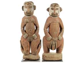 Detail images:  Geschnitztes Ahnenfigurenpaar