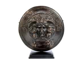 Detail images:  Bronzebildwerk mit Medusenhaupt