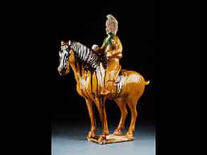 Detailabbildung:  Pferd mit Reiter der Tang-Dynastie