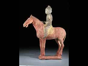 Detailabbildung:  Pferd und Reiterin der Tang-Dynastie