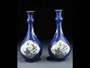 Detailabbildung:  Paar Powder-blue Vasen