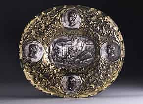 Detail images:  Große Augsburger Schauplatte in Silber, vergoldet