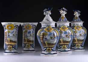 Detailabbildung:  Satz von fünf holländischen Fayence-Vasen