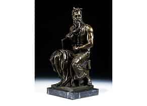 Detail images:  Bronzefigur des sitzenden Moses