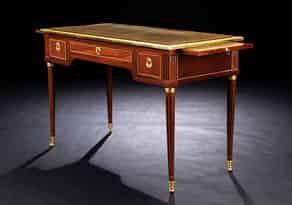 Detail images:  Kleiner Louis XVI-Schreibtisch in Mahagoni mit vergoldetem Beschlagwerk