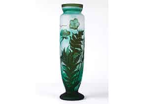 Detailabbildung:  Hohe Vase in Formen des Jugendstil