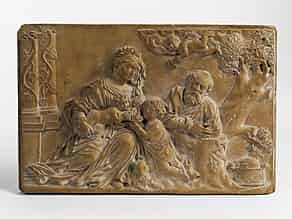 Detailabbildung:  Bildreliefplatte mit Darstellung der Heiligen Familie und des Johannesknaben