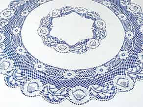 Detail images:  Großes rundes Tafeltuch mit Klöppelarbeit