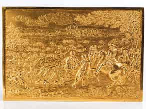 Detailabbildung:  Rechteckige, feuervergoldete Bronzeplakette