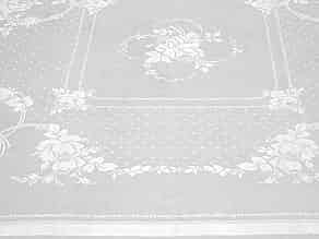 Detailabbildung:  Große Tafelgarnitur mit Rosen und 24 Mundtüchern