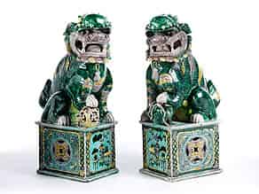 Detailabbildung:  Paar chinesische Porzellan-Fo-Hunde