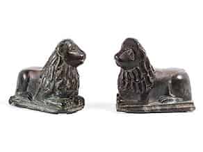 Detailabbildung:  Paar Löwen im Bronzeguss
