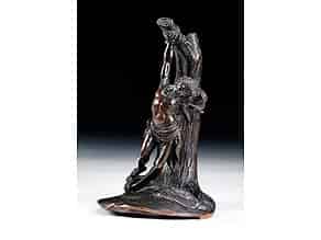 Detailabbildung:  Bronzefigur eines Heiligen Sebastian, am Baum gebunden