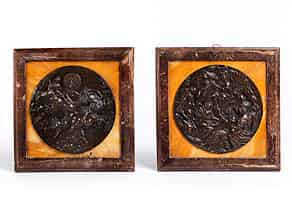 Detail images:  Paar Bronze-Reliefplaketten