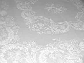 Detail images:  Großes, handgewebtes Tafeltuch um 1800 mit klassizistischem Füllhornmuster