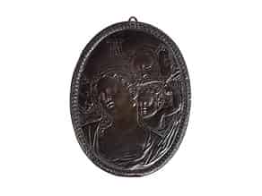 Detail images:  Bronzeplakette mit Reliefdarstellung „Toilette der Venus“, nach Antonio Abondio (Plastiker, 1538 Mailand - 1591)