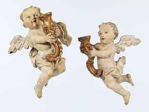 Detail images:  Paar geschnitzte, Leuchter tragende Engel