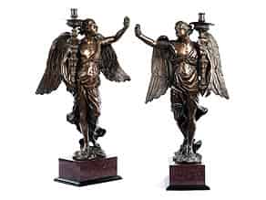 Detailabbildung:  Paar barocke Leuchterengel in Bronze