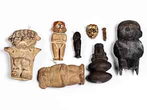 Detailabbildung:  Neun Figuren und Objekte der Inka-Stil-Kultur