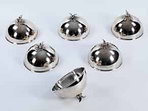 Detail images:  Sechs Speiseservier-Cloches aus Silber