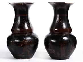 Detail images:  Paar Terrakotta-Vasen