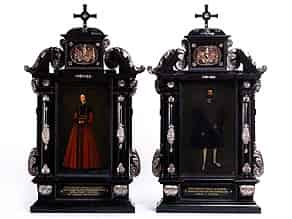 Detailabbildung:  Paar ebonisierte Altarretabeln mit Gemälden eines Renaissance-Paares