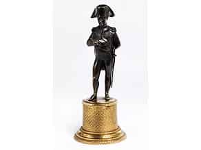 Detailabbildung:  Kleine Bronzefigur Napoleons