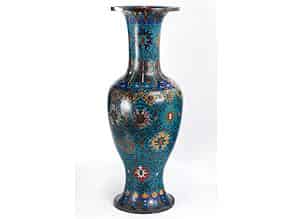 Detail images:  Große Cloisonné-Vase