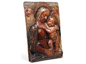 Detailabbildung:  Italienisches Reliefbildnis mit Darstellung von Maria und dem Jesuskind