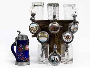 Detail images:  Konvolut von sieben diversen Bierkrügen in Glas mit Zinndeckel