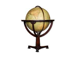 Detailabbildung:  Seltener, außergewöhnlich großer Globus von Adolf Henze