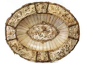 Detail images:  Große, ovale Elfenbeinplatte