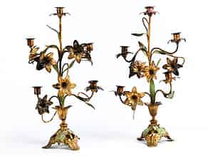 Detail images:  Paar floral gestaltete, metallene Kerzenleuchter