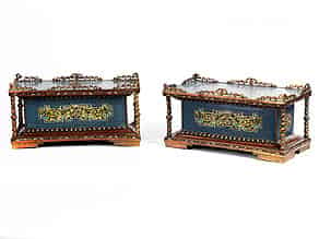 Detail images:  † Paar chinesische Sockel in Kupfer, Vergoldung und Cloisonné-Email