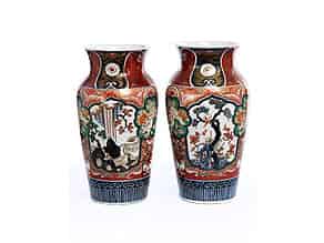 Detailabbildung:  Zwei Vasen