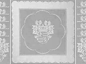 Detailabbildung:  12 Mundtücher mit Wappen der Grafen v. Walderdorff