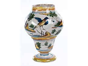 Detail images:  Fayence-Vase mit polychromer Malerei