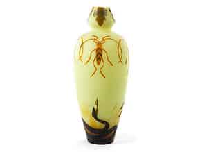 Detail images:  Vase mit Schlange und Heuschrecken