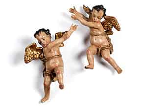 Detail images:  Paar kleine, geschnitzte, geflügelte Engelsfiguren