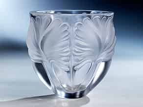 Detailabbildung:  Lalique-Vase mit Blattdekor