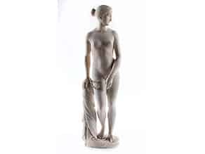 Detailabbildung:  † Alabasterfigur eines Frauenaktes Griechische Sklavin nach Modell von Hiram Powers (Bildhauer des 19. Jahrhunderts)