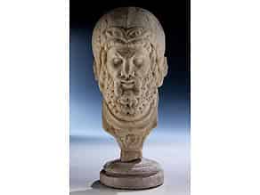 Detailabbildung:   Marmorkopf eines römischen Kriegers