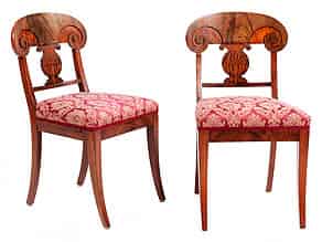 Detailabbildung:   Paar klassizistische Stühle