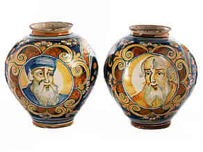 Detail images:  Paar große Majolika-Vasen