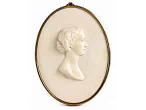 Detail images:   Ovale Elfenbeinschnitzerei mit Damenportrait
