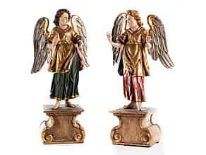Detailabbildung:   Paar geschnitzte Altarengel