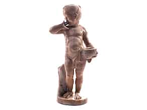 Detail images:   Kleine Skulptur eines Kindes
