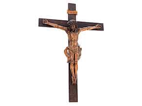 Detailabbildung:   Holzkreuz mit geschnitztem Corpus Christi